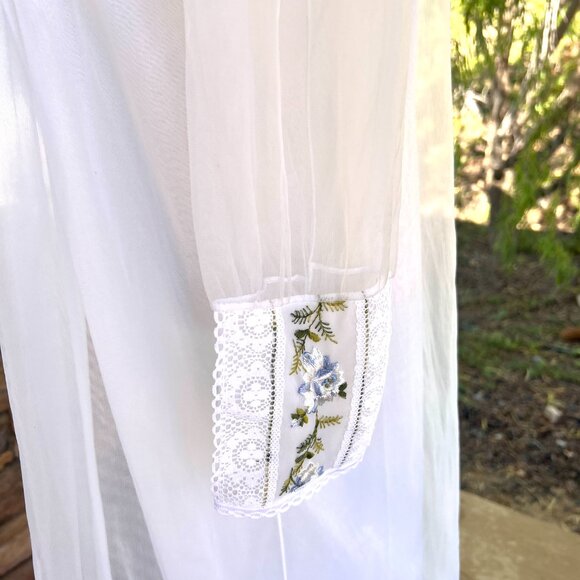 Vintage Negligee Lingerie Sheer White & Blue Embroidered Nightgown Set - Size M - Picture 5 of 12